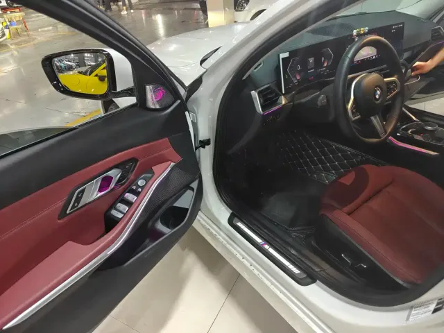 BMW 3 Series — Фото автомобиля 4