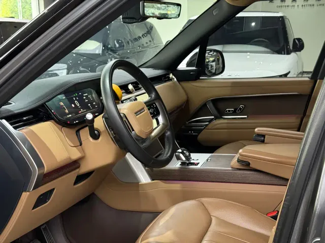 Land Rover Range Rover — Фото автомобиля 9