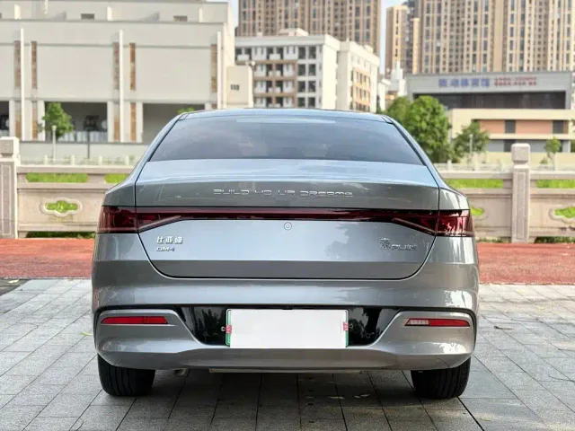 BYD Qin PLUS — Фото автомобиля 8