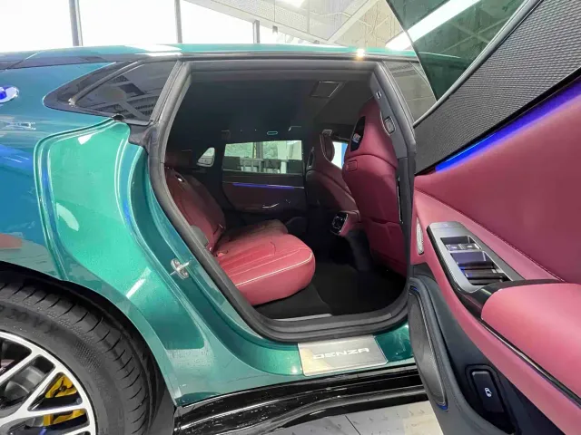Denza Z9GT — Фото автомобиля 9