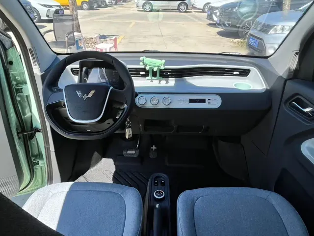 Wuling Hongguang Mini EV — Фото автомобиля 5