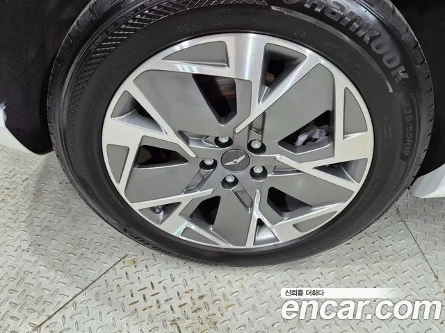 Genesis GV70 Electrified GV70 — Фото автомобиля 9