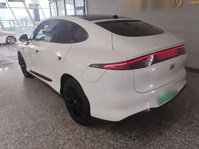 IM Motors LS6 — Фото автомобиля 4