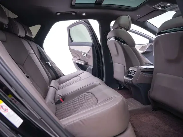 BYD Han — Фото автомобиля 26