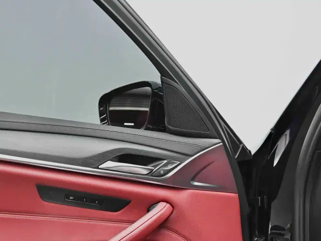 BMW 5 Series — Фото автомобиля 6