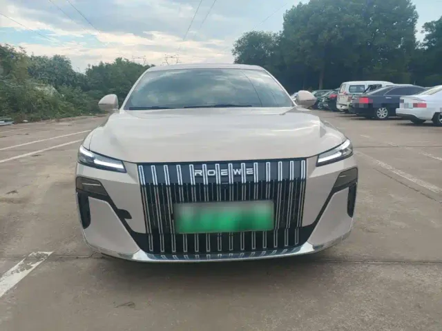 Roewe M7 DMH — Фото автомобиля 2