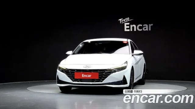 Hyundai AVANTE Avante (CN7) — Фото автомобиля 3