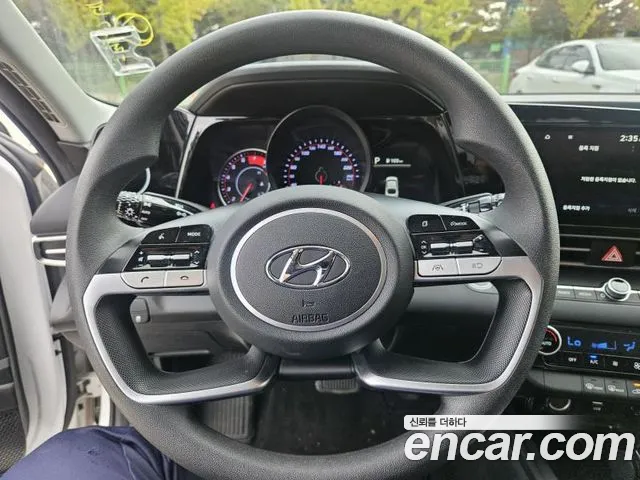Hyundai Avante — Фото автомобиля 11