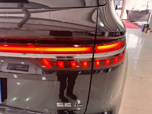 Geely Xingyue L — Фото автомобиля 16