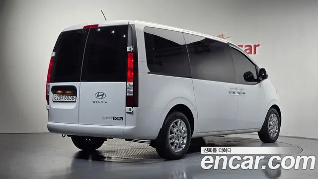 Hyundai Staria Staria L3.5 Карго 3 места — Фото автомобиля 2