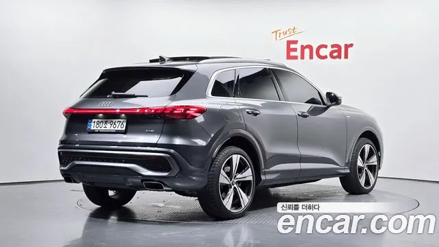 Фотография автомобиля — Audi Q5 80A