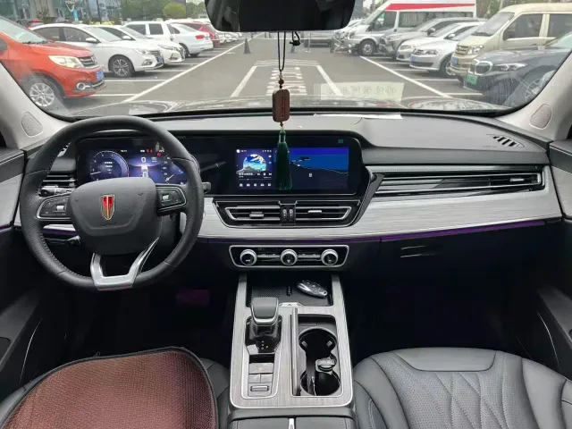 Hongqi HS5 — Фото автомобиля 4