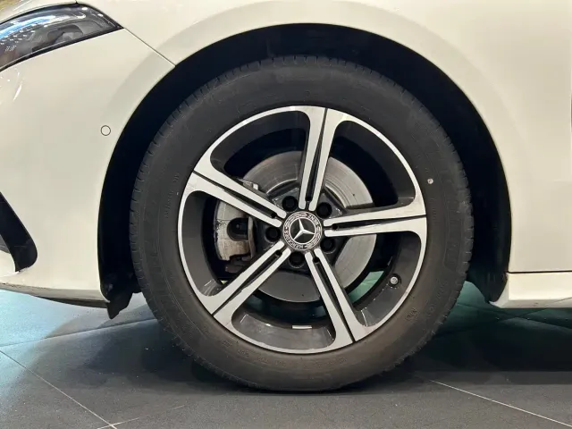 Mercedes-Benz A-Class — Фото автомобиля 13