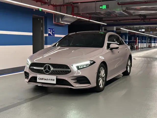 Фотография автомобиля — Mercedes-Benz A-Class