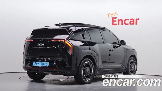 Kia EV3 Long Range 2WD — Фото автомобиля 2