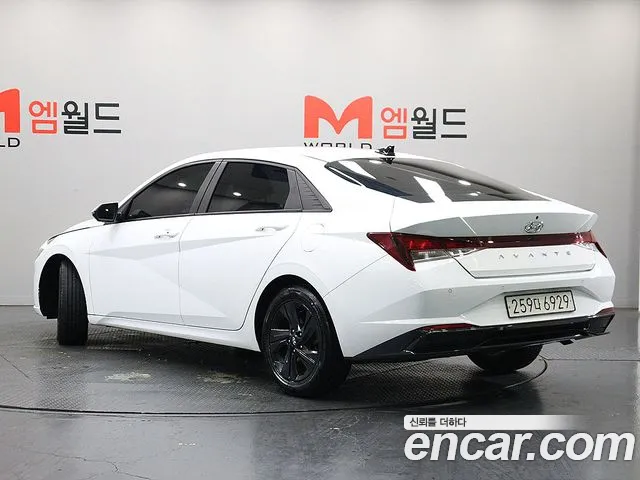 Hyundai Avante CN7 — Фото автомобиля 4
