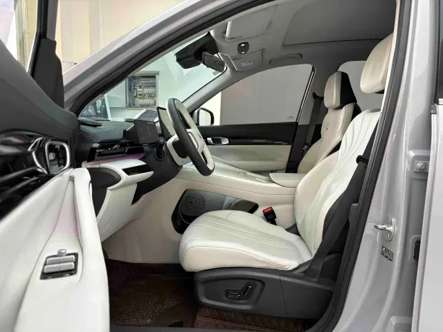 Geely Galaxy E5 — Фото автомобиля 5