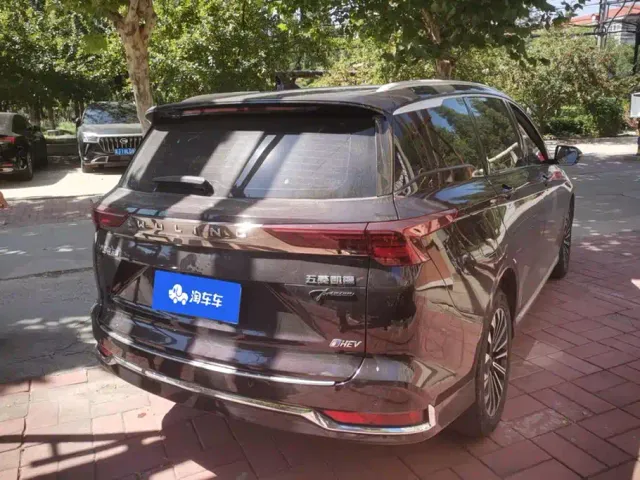 Wuling Victory — Фото автомобиля 3