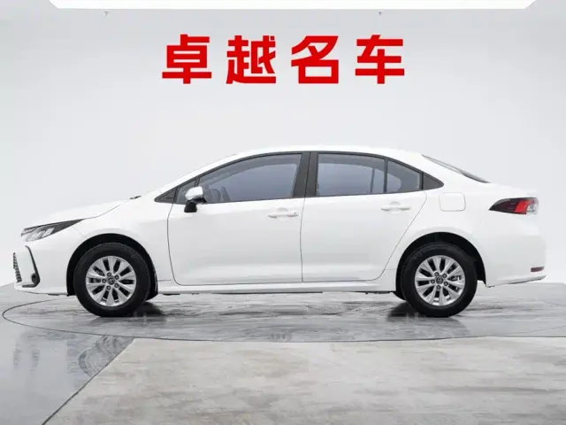 Toyota Corolla — Фото автомобиля 7
