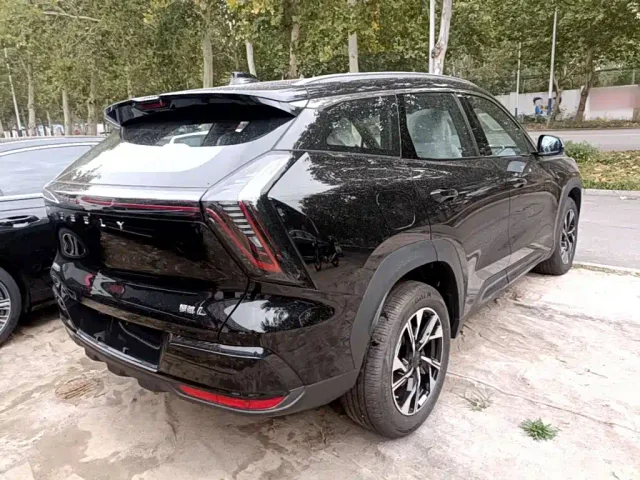 Geely Boyue L — Фото автомобиля 6