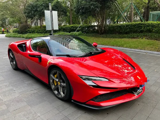 Ferrari SF90 — Фото автомобиля 3