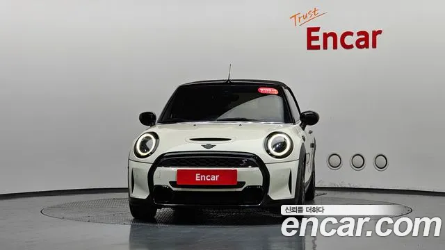 Mini Cooper Convertible — Фото автомобиля 3