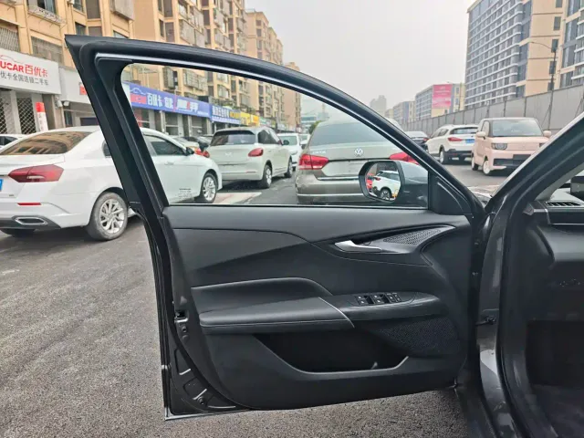 Changan Eado — Фото автомобиля 13