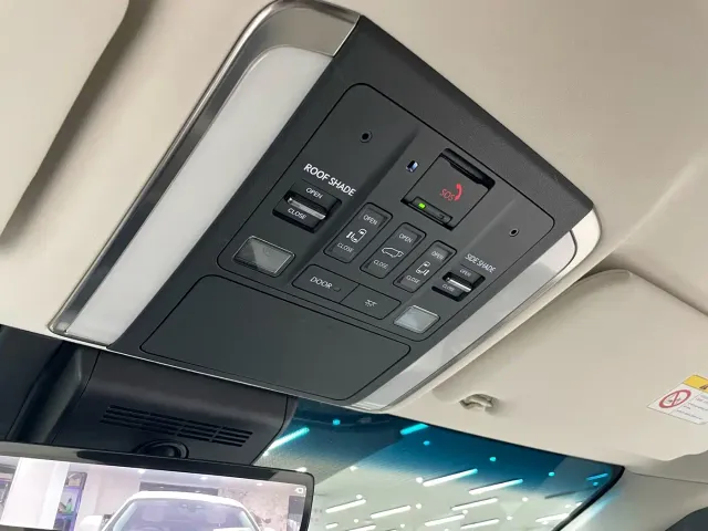 Lexus LM — Фото автомобиля 13