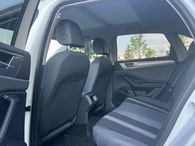Volkswagen Sagitar 2024 300TSI DSG Flying Edition — Фото автомобиля 11
