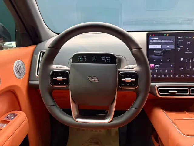 Li Auto L7 — Фото автомобиля 6
