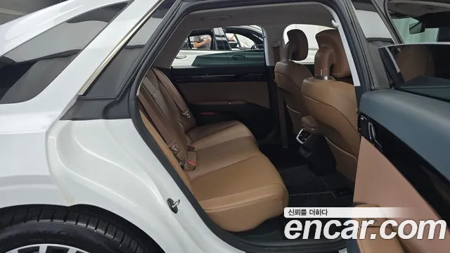Hyundai Grandeur GN7 — Фото автомобиля 17