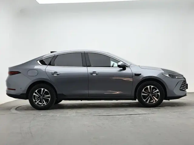 BYD Qin PLUS — Фото автомобиля 5