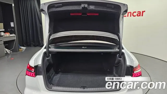 Audi A6 45 TFSI quattro Premium — Фото автомобиля 29