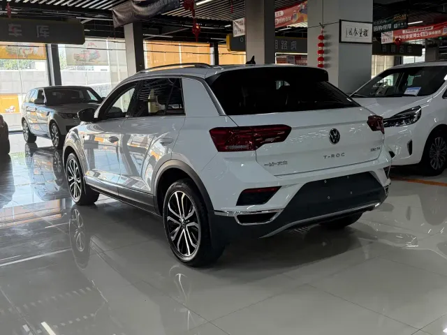 Volkswagen T-Roc — Фото автомобиля 7