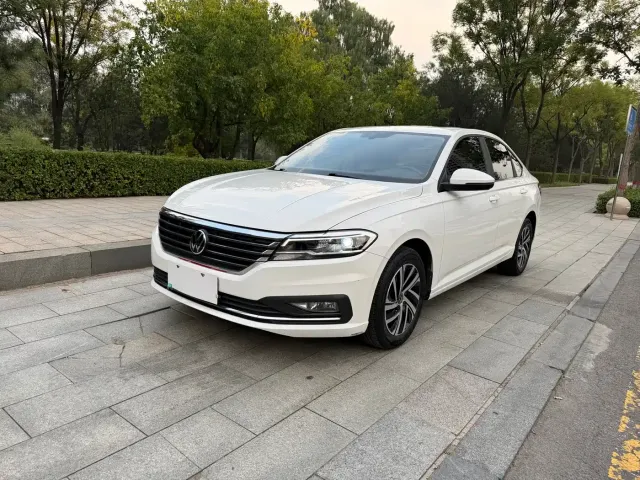 Фотография автомобиля — Volkswagen Lavida