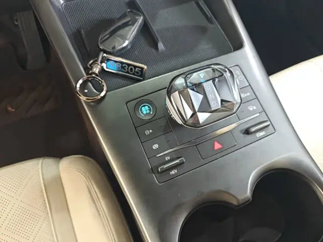 BYD Qin PLUS — Фото автомобиля 13