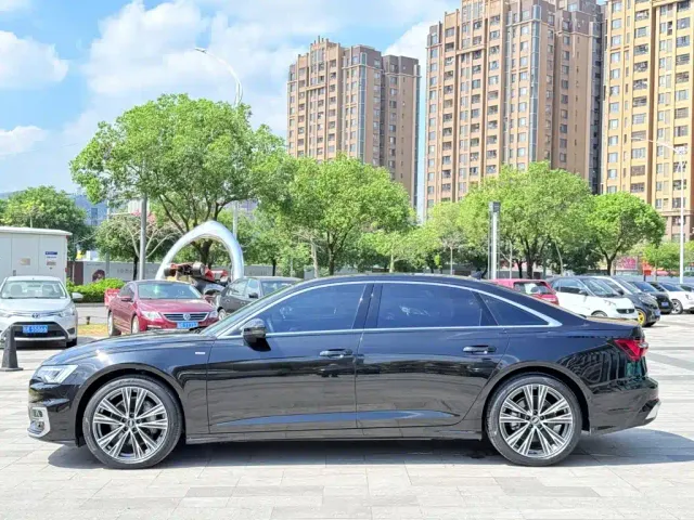 Audi A6L — Фото автомобиля 5