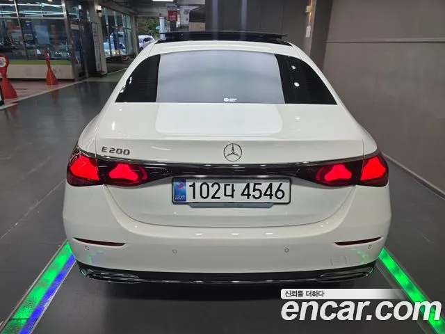 Mercedes-Benz E-Class W214 — Фото автомобиля 4