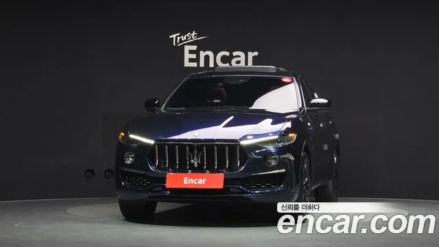 Maserati Levante — Фото автомобиля 2