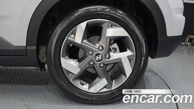 Hyundai Venue Venue 1.6 Premium — Фото автомобиля 21