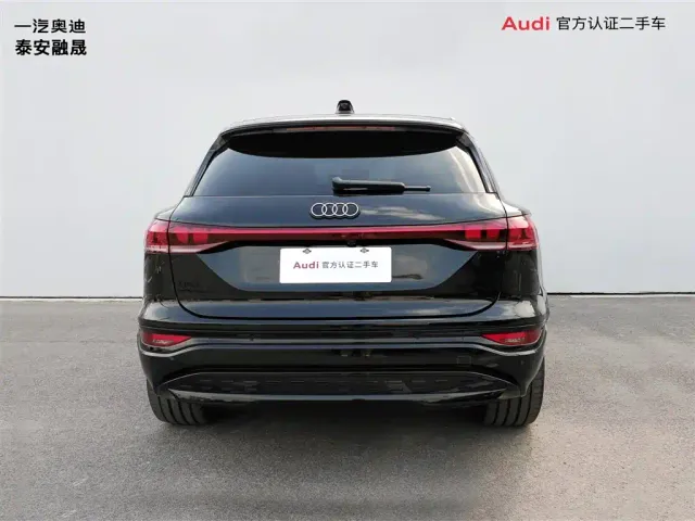 Audi Q6L e-tron — Фото автомобиля 4