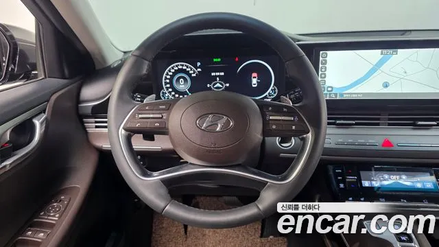 Hyundai Grandeur New — Фото автомобиля 19