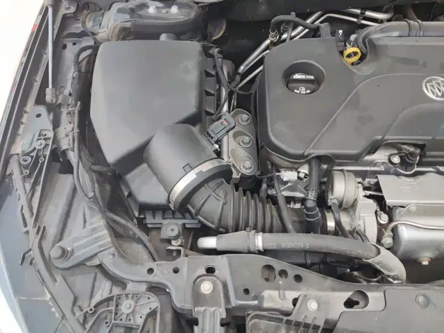 Buick Regal — Фото автомобиля 20