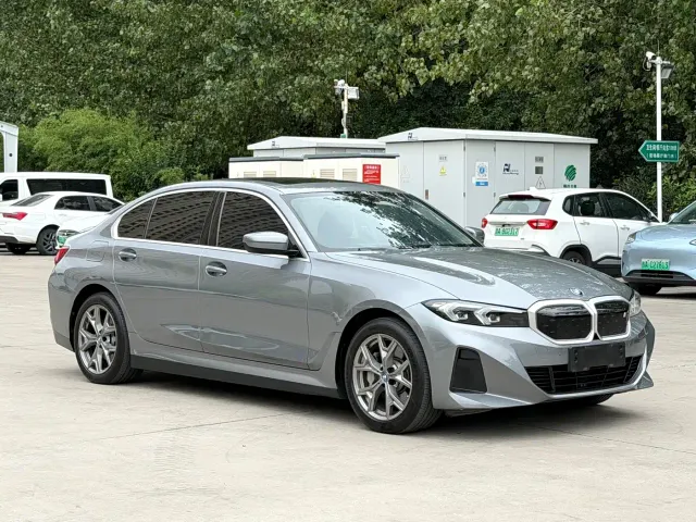 BMW i3 — Фото автомобиля 3