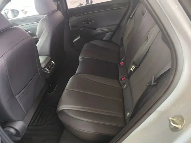BYD Qin L — Фото автомобиля 16