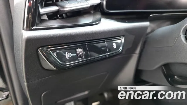 Kia Niro — Фото автомобиля 25