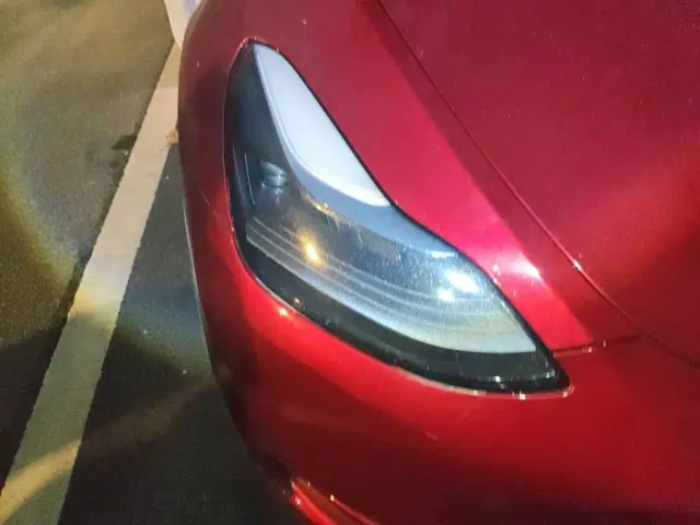 Tesla Model Y — Фото автомобиля 7