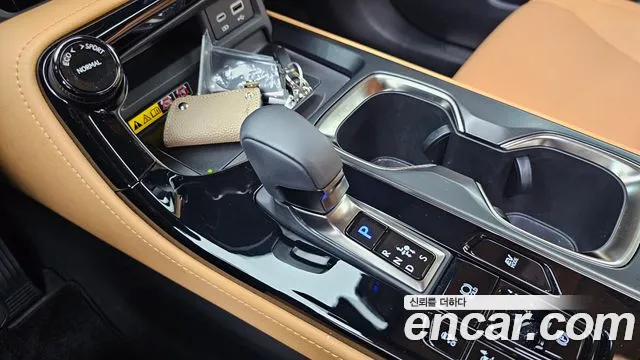 Lexus NX — Фото автомобиля 9