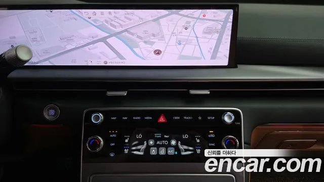Genesis GV80 — Фото автомобиля 18