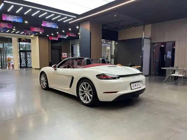 Porsche 718 — Фото автомобиля 18